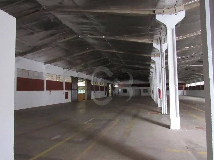 Armazém / Galpão à venda, 2000m2 em Andes, Londrina - PR - imagem 9 Foto 9 de Armazém / Galpão à venda, 2000m2 em Andes, Londrina - PR