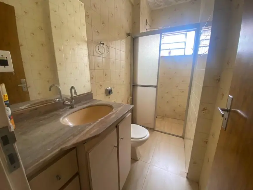 Foto 9 de Apartamento com 2 quartos para alugar, 70m2 em Centro, Londrina - PR