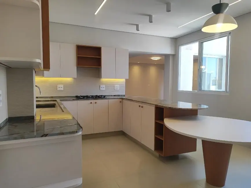 Foto 3 de Apartamento com 3 quartos à venda, 212m2 em Centro, Londrina - PR