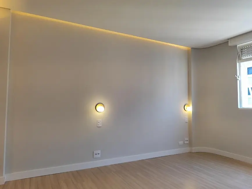 Foto 9 de Apartamento com 3 quartos à venda, 212m2 em Centro, Londrina - PR