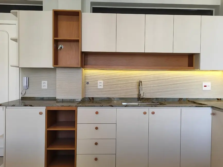 Foto 4 de Apartamento com 3 quartos à venda, 212m2 em Centro, Londrina - PR