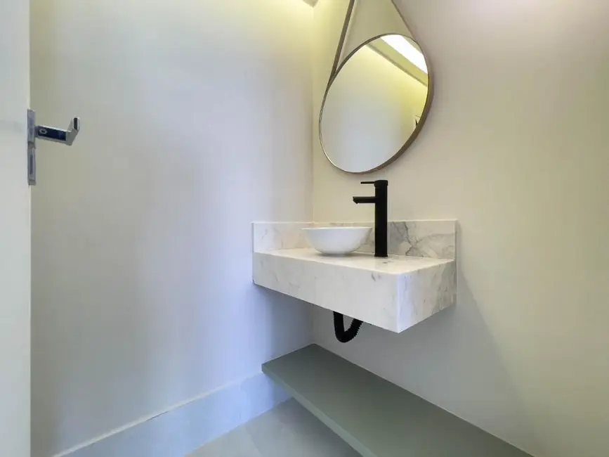 Foto 4 de Apartamento com 3 quartos à venda, 177m2 em Centro, Londrina - PR