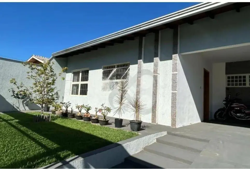 Foto 1 de Casa com 3 quartos à venda, 300m2 em Santa Mônica, Londrina - PR