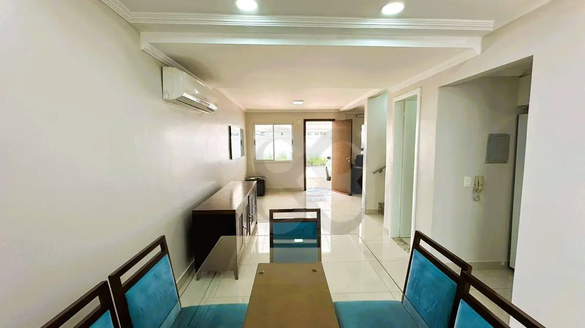 Foto 7 de Sobrado com 4 quartos para alugar, 176m2 em Aurora, Londrina - PR