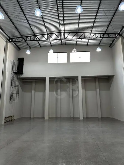 Foto 1 de Armazém / Galpão para alugar, 420m2 em Portal de Versalhes 1, Londrina - PR
