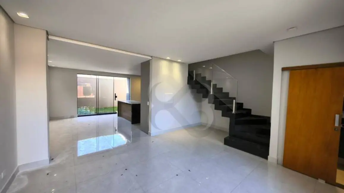 Casa de Condomínio com 3 quartos à venda, 126m2 em Jardim Ecoville I, Cambe - PR - imagem 2 Foto 2 de Casa de Condomínio com 3 quartos à venda, 126m2 em Jardim Ecoville I, Cambe - PR