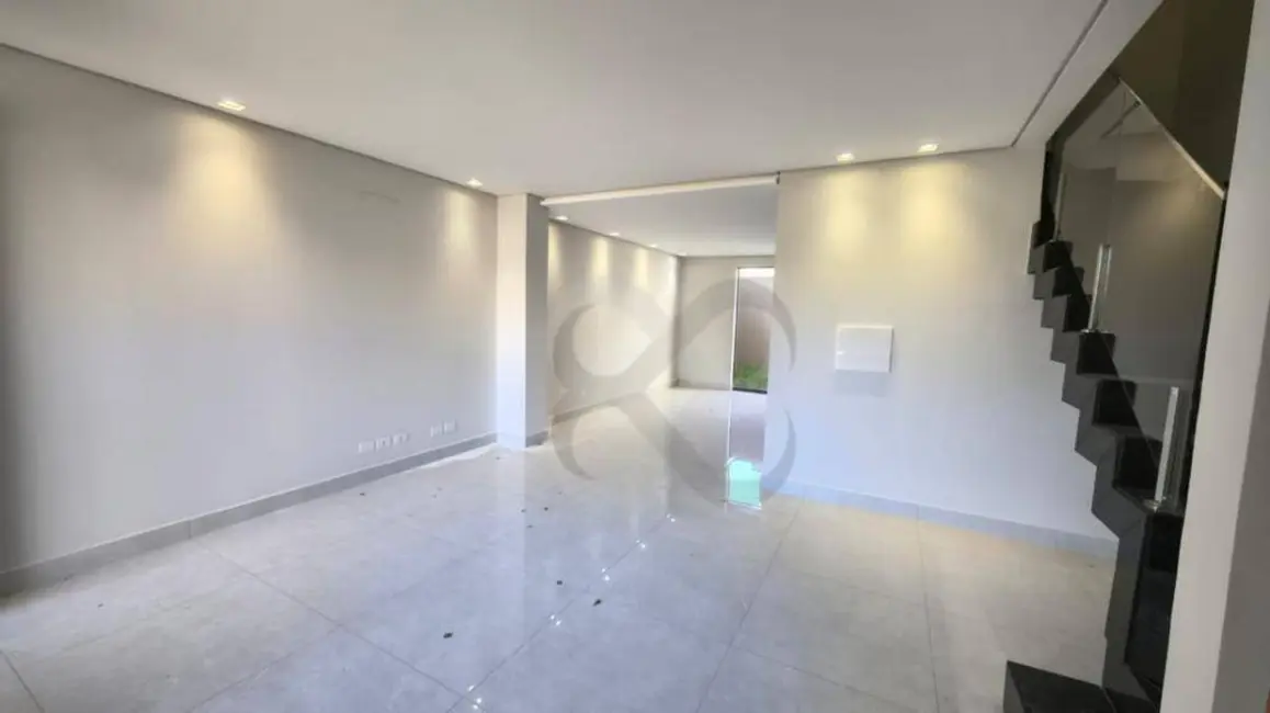 Casa de Condomínio com 3 quartos à venda, 126m2 em Jardim Ecoville I, Cambe - PR - imagem 3 Foto 3 de Casa de Condomínio com 3 quartos à venda, 126m2 em Jardim Ecoville I, Cambe - PR