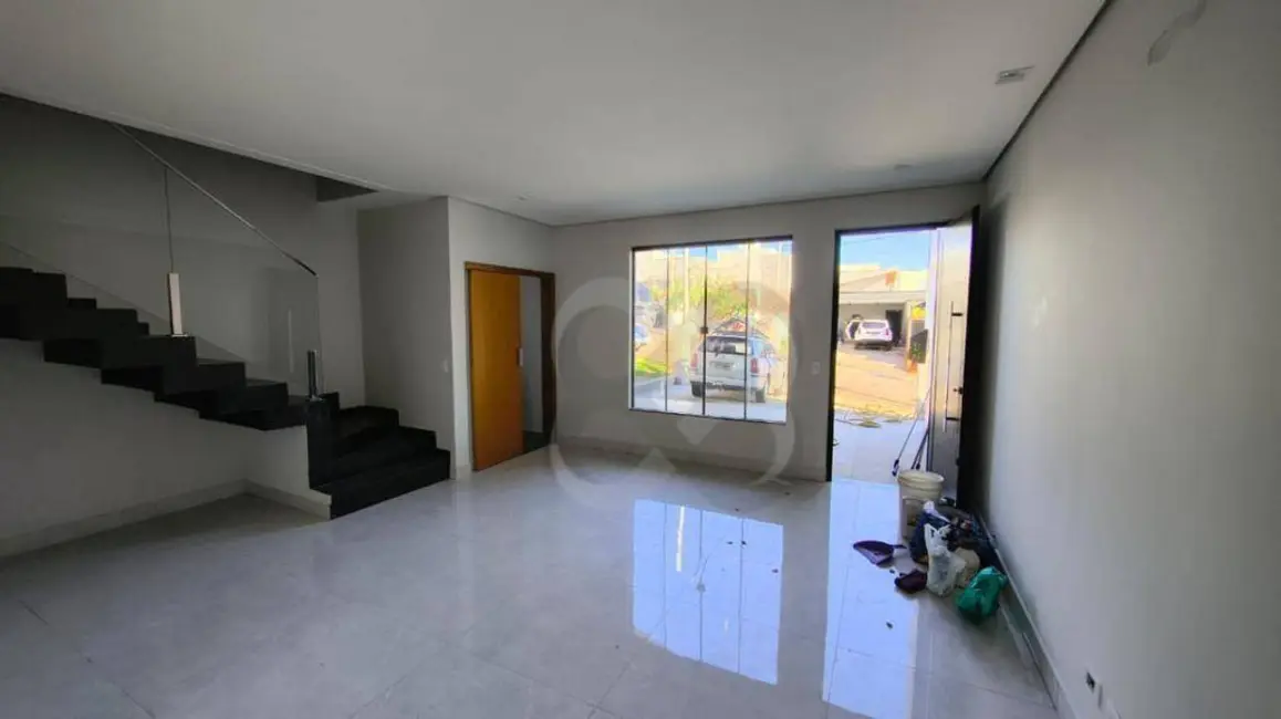 Casa de Condomínio com 3 quartos à venda, 126m2 em Jardim Ecoville I, Cambe - PR - imagem 4 Foto 4 de Casa de Condomínio com 3 quartos à venda, 126m2 em Jardim Ecoville I, Cambe - PR