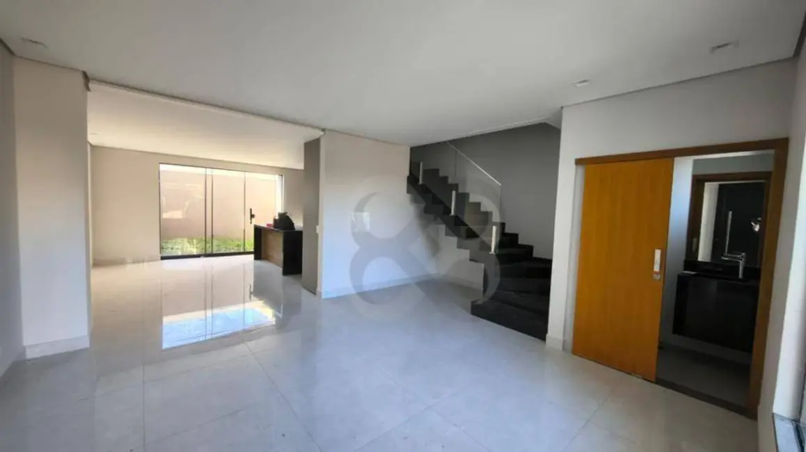 Casa de Condomínio com 3 quartos à venda, 126m2 em Jardim Ecoville I, Cambe - PR - imagem 3 Foto 3 de Casa de Condomínio com 3 quartos à venda, 126m2 em Jardim Ecoville I, Cambe - PR