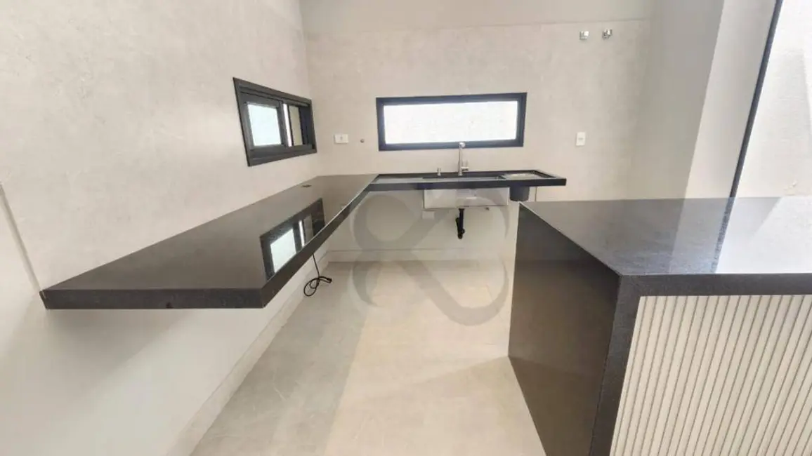 Foto 7 de Casa com 3 quartos para alugar, 250m2 em Dom Pedro, Londrina - PR