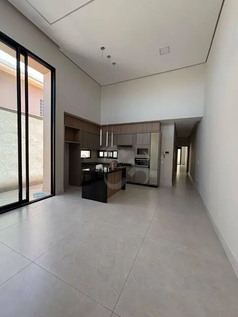 Foto 3 de Casa com 3 quartos à venda e para alugar, 250m2 em Dom Pedro, Londrina - PR