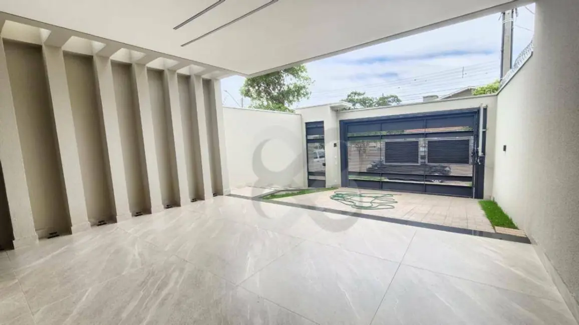 Foto 2 de Casa com 3 quartos para alugar, 250m2 em Dom Pedro, Londrina - PR