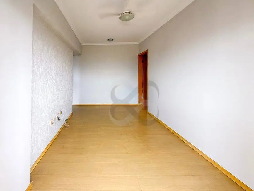 Foto 3 de Apartamento com 2 quartos para alugar, 102m2 em Centro, Londrina - PR