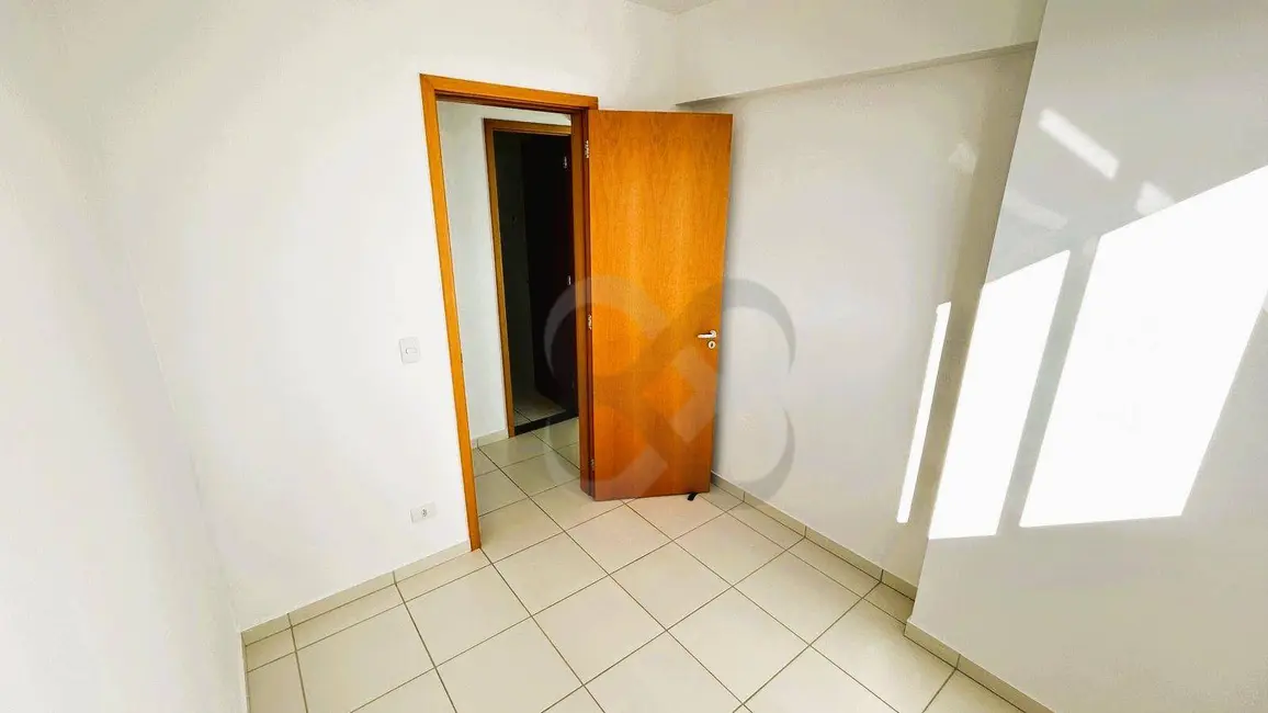 Foto 9 de Apartamento com 3 quartos para alugar, 115m2 em Centro, Londrina - PR