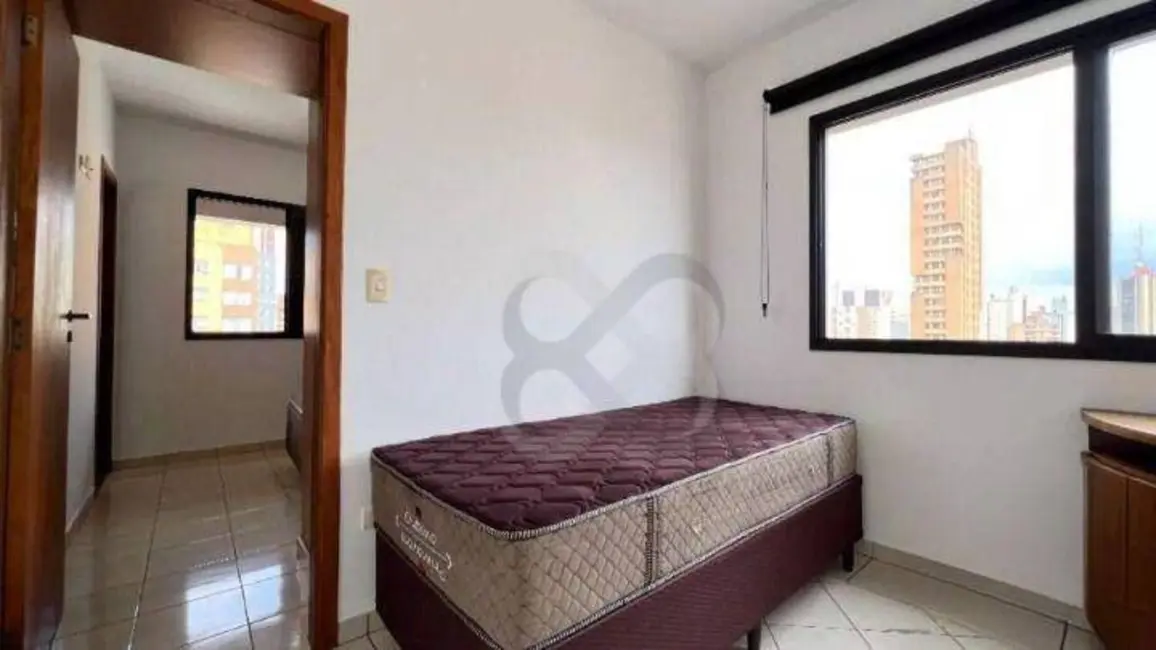 Apartamento com 1 quarto à venda, 44m2 em Centro, Londrina - PR - imagem 8 Foto 8 de Apartamento com 1 quarto à venda, 44m2 em Centro, Londrina - PR