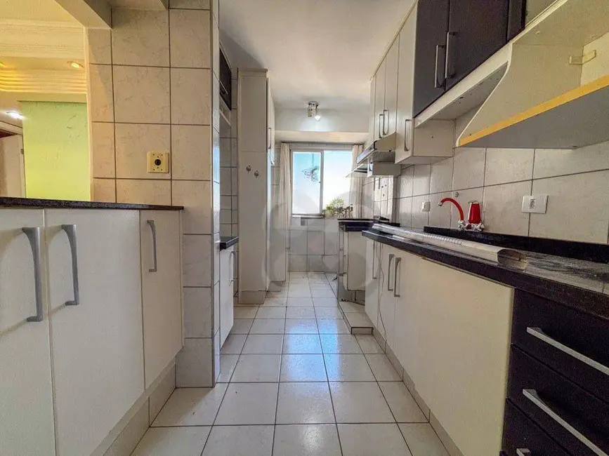 Foto 9 de Apartamento com 3 quartos para alugar, 700m2 em Londrina - PR