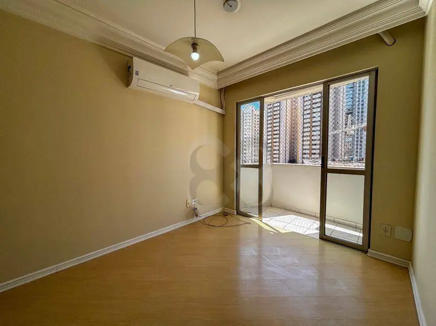 Foto 4 de Apartamento com 3 quartos para alugar, 700m2 em Londrina - PR