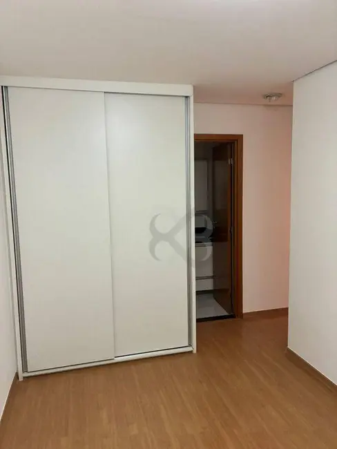 Foto 9 de Apartamento com 3 quartos para alugar, 104m2 em Santa Rosa, Londrina - PR