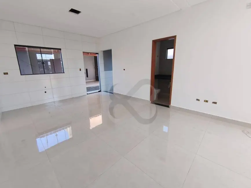 Foto 5 de Sobrado com 3 quartos à venda, 140m2 em Coliseu, Londrina - PR