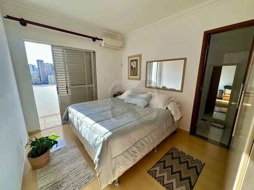 Foto 5 de Apartamento com 2 quartos à venda, 107m2 em Centro, Londrina - PR