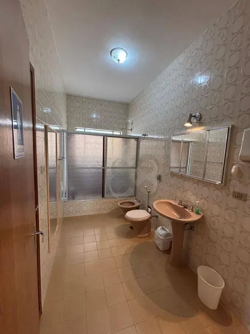 Foto 9 de Casa com 3 quartos à venda e para alugar, 450m2 em Londrina - PR