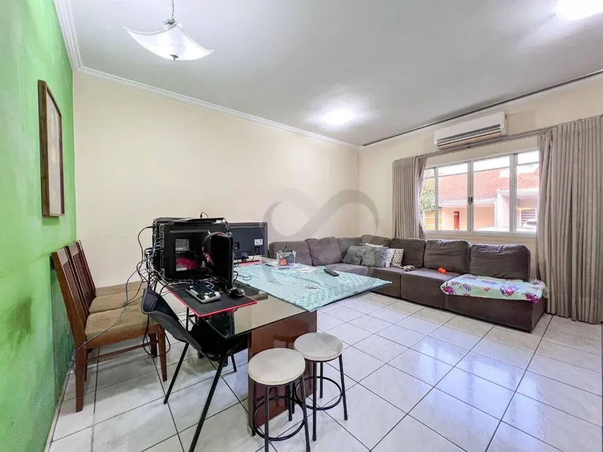 Casa de Condomínio com 3 quartos à venda, 150m2 em Monte Belo, Londrina - PR - imagem 8 Foto 8 de Casa de Condomínio com 3 quartos à venda, 150m2 em Monte Belo, Londrina - PR