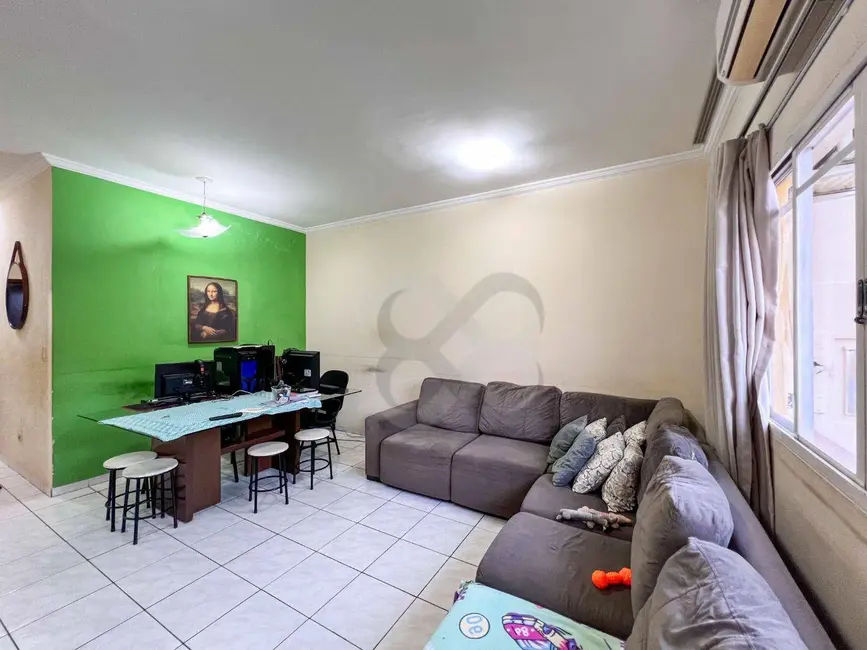 Casa de Condomínio com 3 quartos à venda, 150m2 em Monte Belo, Londrina - PR - imagem 5 Foto 5 de Casa de Condomínio com 3 quartos à venda, 150m2 em Monte Belo, Londrina - PR