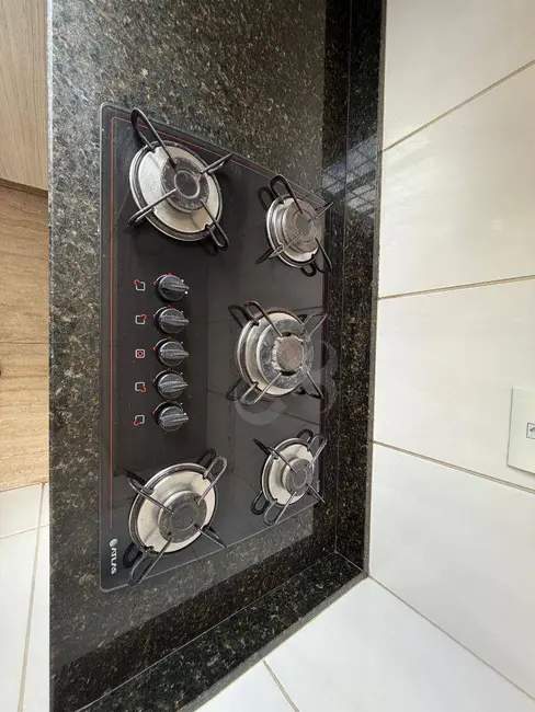 Foto 4 de Casa com 3 quartos à venda, 250m2 em Santiago, Londrina - PR