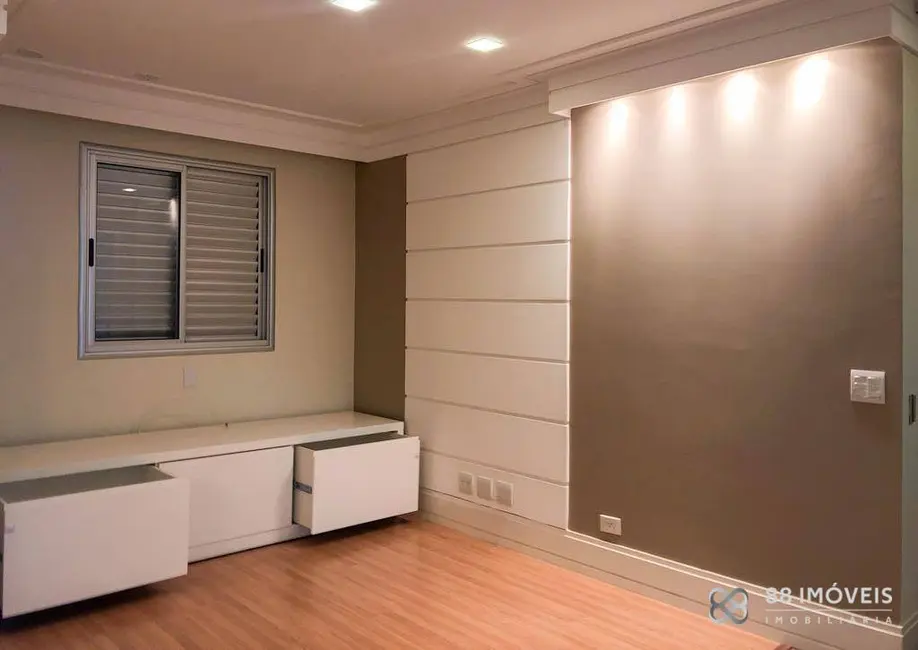 Apartamento com 2 quartos para alugar, 138m2 em Londrina - PR - imagem 3 Foto 3 de Apartamento com 2 quartos para alugar, 138m2 em Londrina - PR