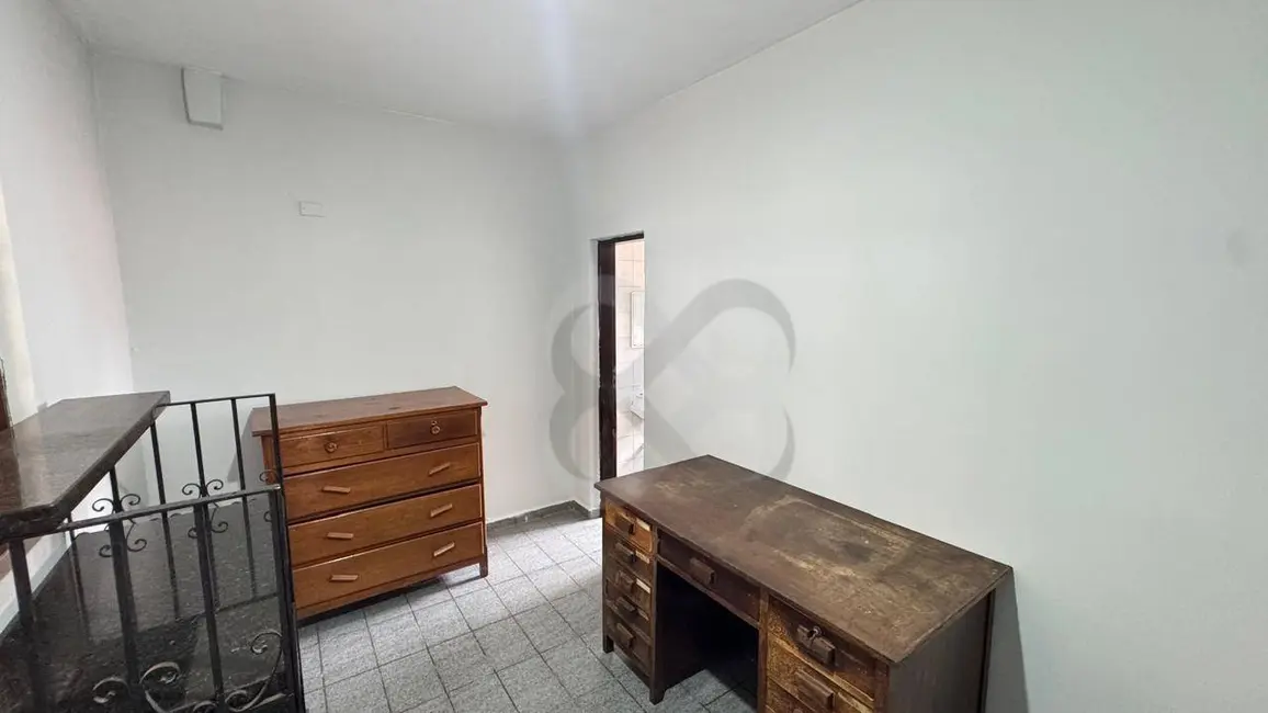 Casa com 4 quartos à venda e para alugar, 450m2 em Champagnat, Londrina - PR - imagem 9 Foto 9 de Casa com 4 quartos à venda e para alugar, 450m2 em Champagnat, Londrina - PR