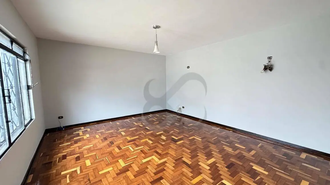 Casa com 4 quartos à venda e para alugar, 450m2 em Champagnat, Londrina - PR - imagem 7 Foto 7 de Casa com 4 quartos à venda e para alugar, 450m2 em Champagnat, Londrina - PR