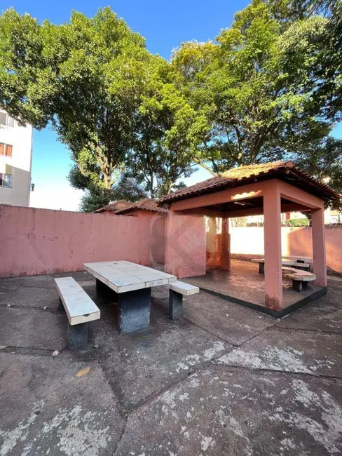 Foto 7 de Apartamento com 3 quartos à venda, 57m2 em Jardim Santa Cruz, Londrina - PR