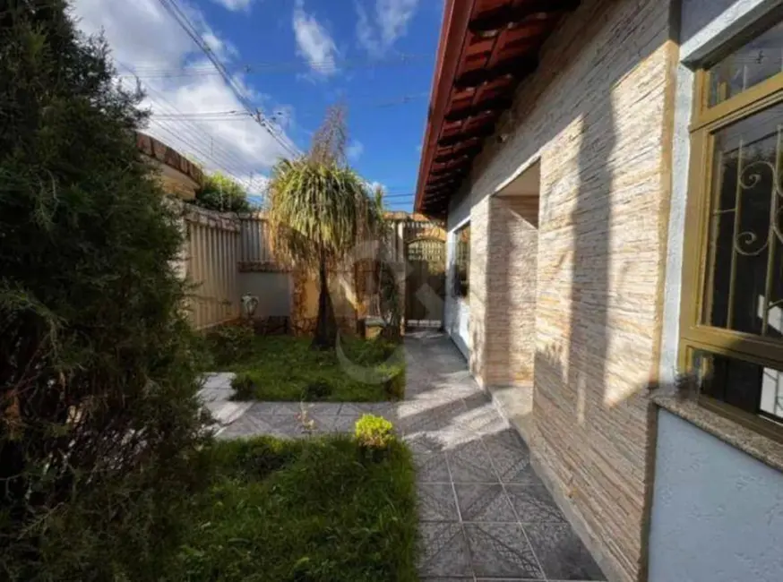 Foto 3 de Casa com 4 quartos à venda, 360m2 em Jardim Adriana II, Londrina - PR