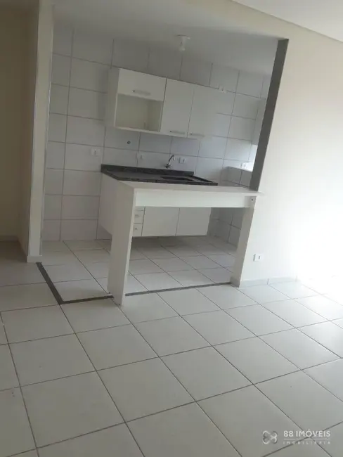 Foto 2 de Apartamento com 3 quartos à venda, 98m2 em Champagnat, Londrina - PR