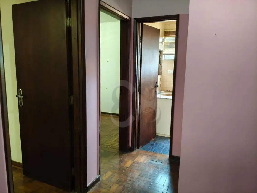 Foto 8 de Sobrado com 3 quartos para alugar, 320m2 em Aurora, Londrina - PR