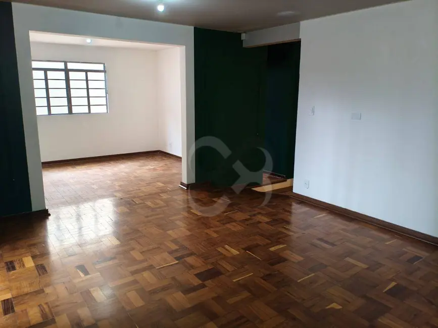 Foto 3 de Sobrado com 3 quartos para alugar, 320m2 em Aurora, Londrina - PR