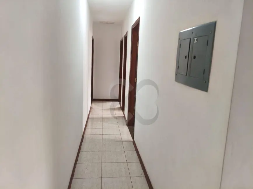 Foto 5 de Casa com 5 quartos para alugar, 200m2 em Aurora, Londrina - PR