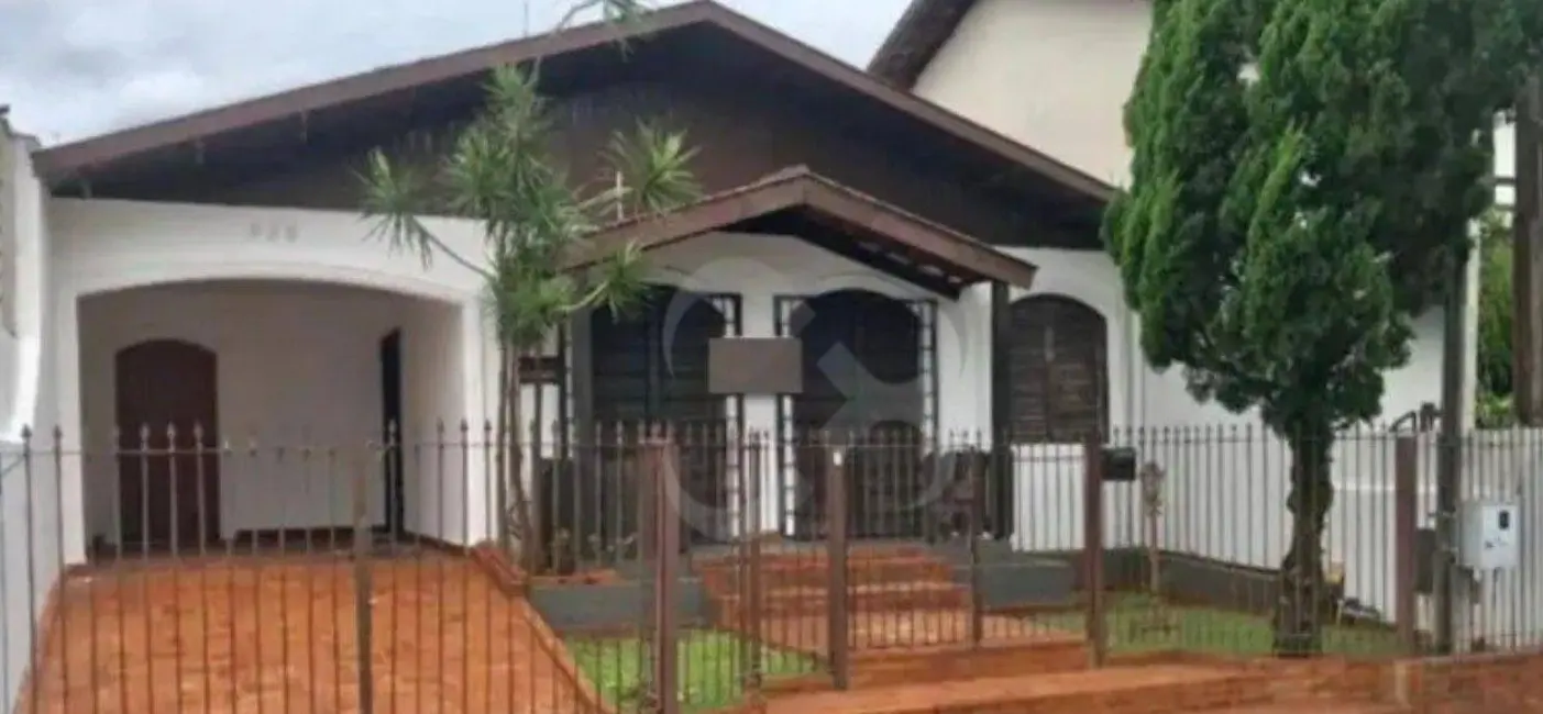 Foto 1 de Casa com 5 quartos para alugar, 200m2 em Aurora, Londrina - PR