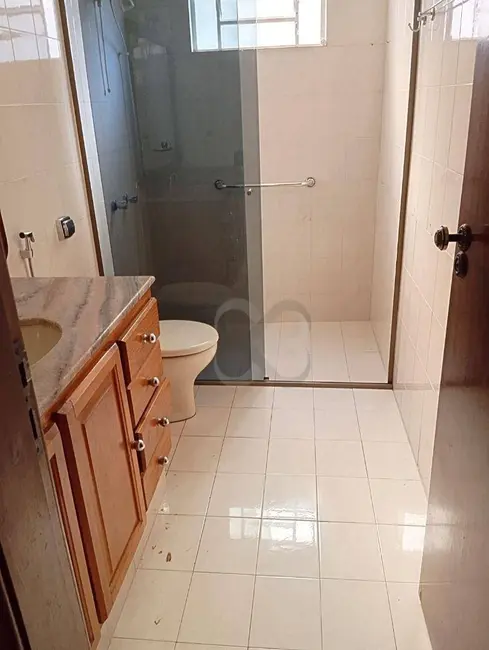 Casa com 5 quartos à venda e para alugar, 380m2 em Brasília, Londrina - PR - imagem 5 Foto 5 de Casa com 5 quartos à venda e para alugar, 380m2 em Brasília, Londrina - PR