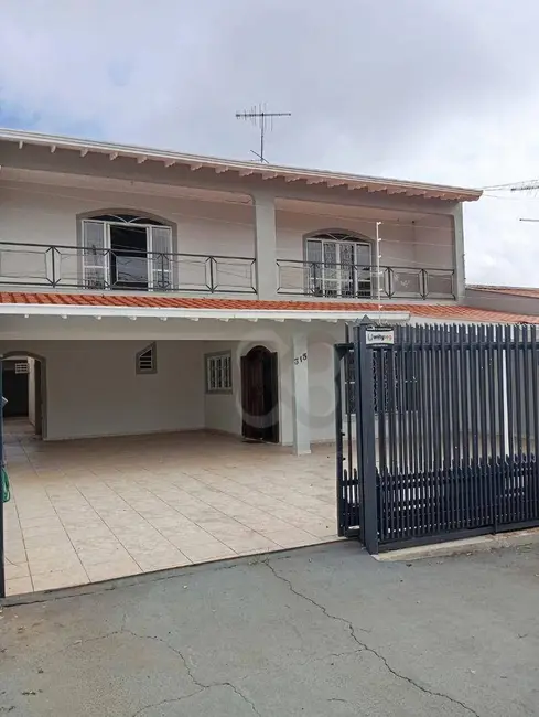 Casa com 5 quartos à venda e para alugar, 380m2 em Brasília, Londrina - PR - imagem 2 Foto 2 de Casa com 5 quartos à venda e para alugar, 380m2 em Brasília, Londrina - PR