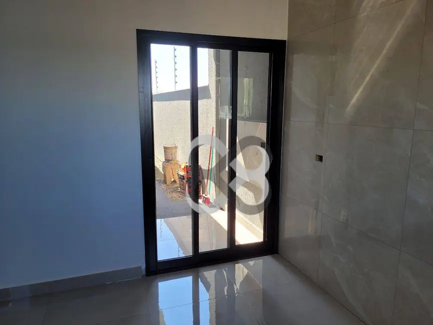 Foto 4 de Casa com 3 quartos à venda, 125m2 em Jardim Portal de Itamaracá, Londrina - PR