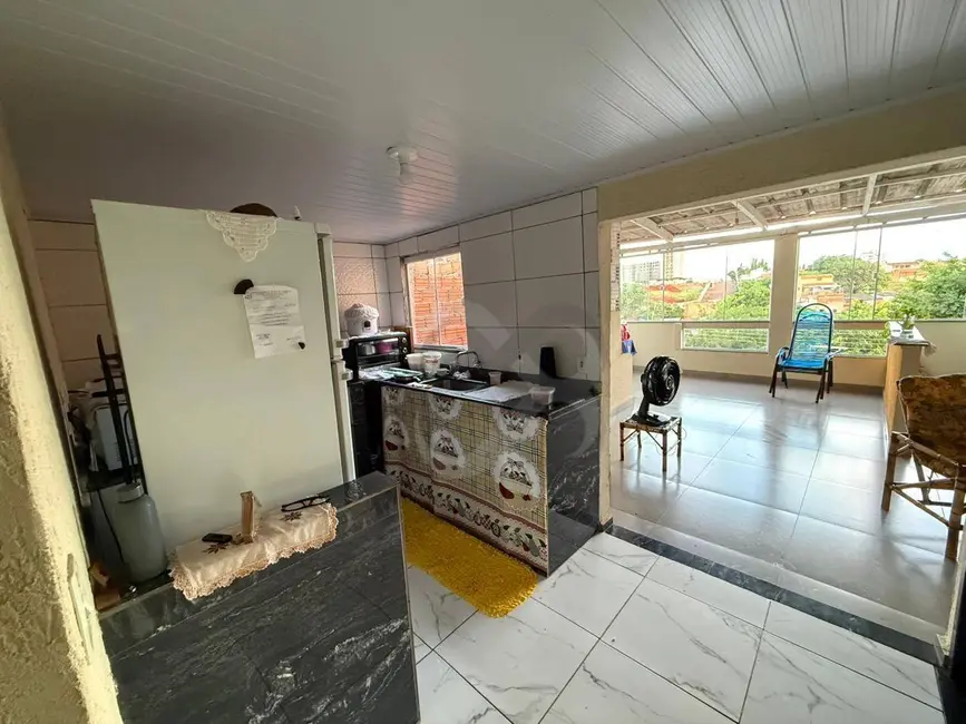 Foto 8 de Casa com 2 quartos à venda, 120m2 em Jardim Ok, Londrina - PR