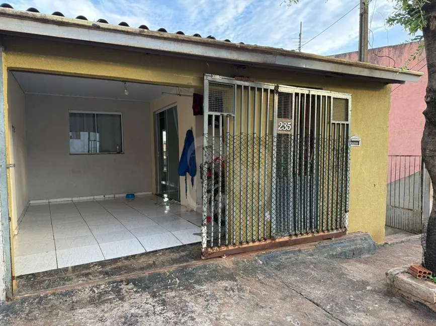 Foto 1 de Casa com 2 quartos à venda, 120m2 em Jardim Ok, Londrina - PR
