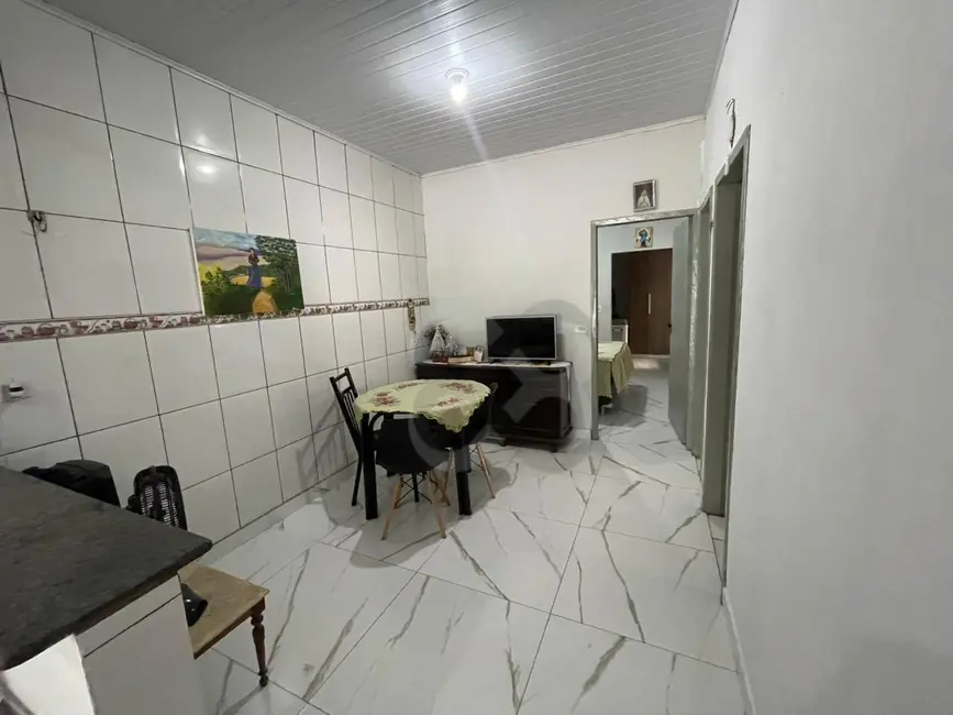 Casa à venda, 159m2 em Amaral, Londrina - PR - imagem 9 Foto 9 de Casa à venda, 159m2 em Amaral, Londrina - PR