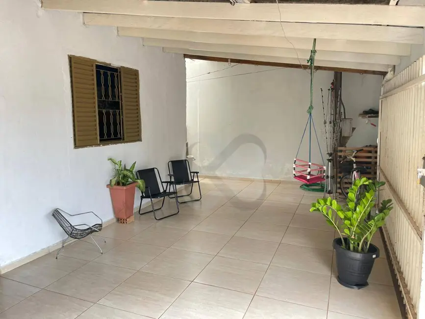 Casa à venda, 159m2 em Amaral, Londrina - PR - imagem 2 Foto 2 de Casa à venda, 159m2 em Amaral, Londrina - PR