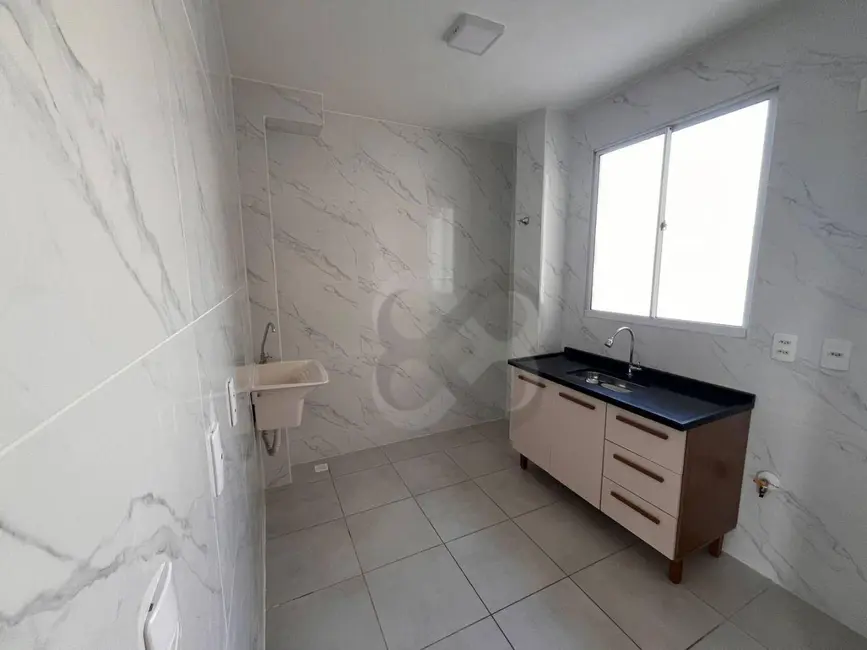 Foto 4 de Apartamento com 2 quartos à venda, 42m2 em Londrina - PR