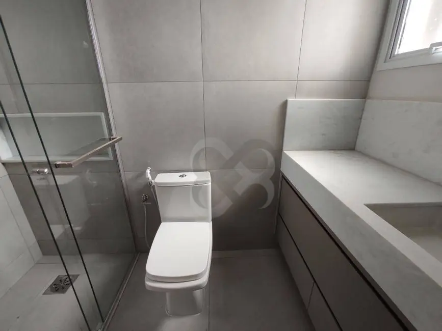 Apartamento com 2 quartos à venda e para alugar, 110m2 em Jardim Higienópolis, Londrina - PR - imagem 8 Foto 8 de Apartamento com 2 quartos à venda e para alugar, 110m2 em Jardim Higienópolis, Londrina - PR