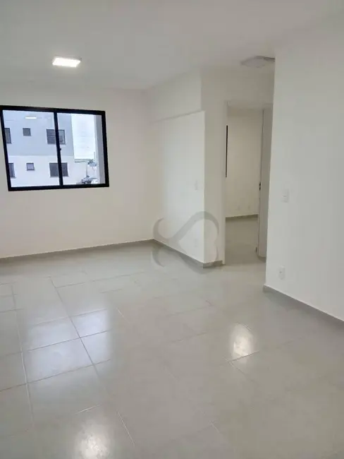 Foto 4 de Apartamento com 2 quartos à venda, 47m2 em Jardim Maria Celina, Londrina - PR