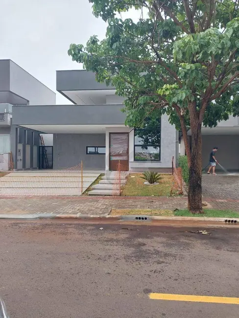 Foto 2 de Casa de Condomínio com 3 quartos à venda, 256m2 em Conjunto Habitacional Alexandre Urbanas, Londrina - PR