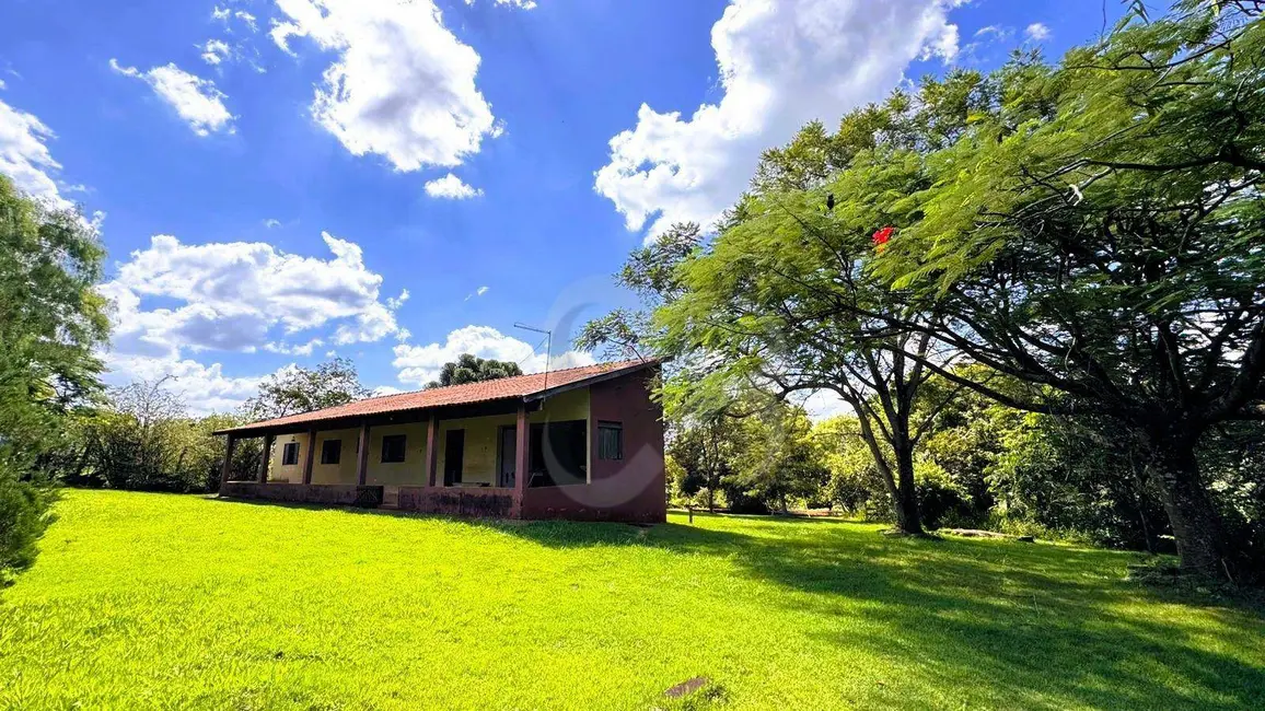 Chácara com 2 quartos à venda, 5447m2 em Dom Pedro I, Londrina - PR - imagem 3 Foto 3 de Chácara com 2 quartos à venda, 5447m2 em Dom Pedro I, Londrina - PR